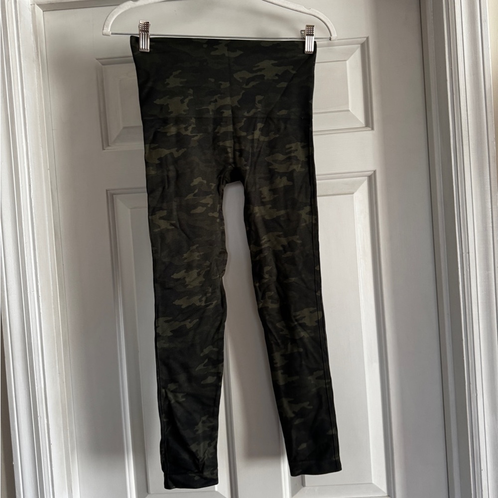 SPANX Olive Green Camo High-Rise Leggings